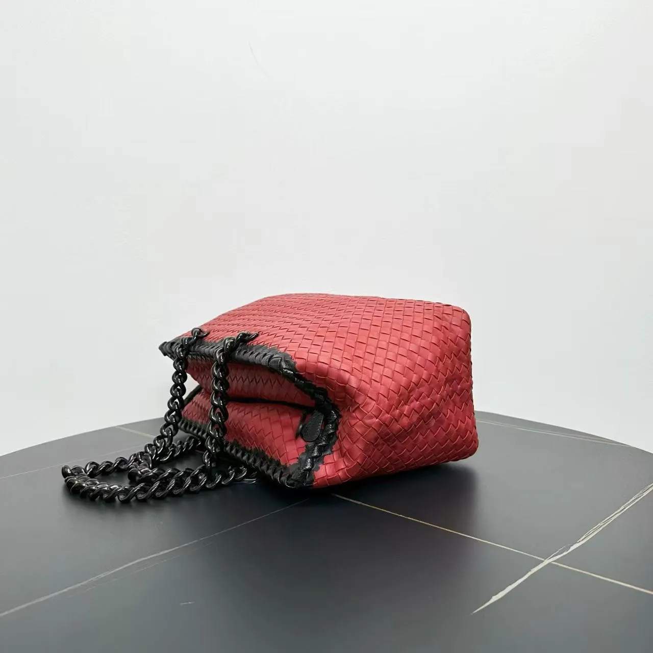 Bottega Veneta Intrecciato Red Black Leather Tote Bag Large