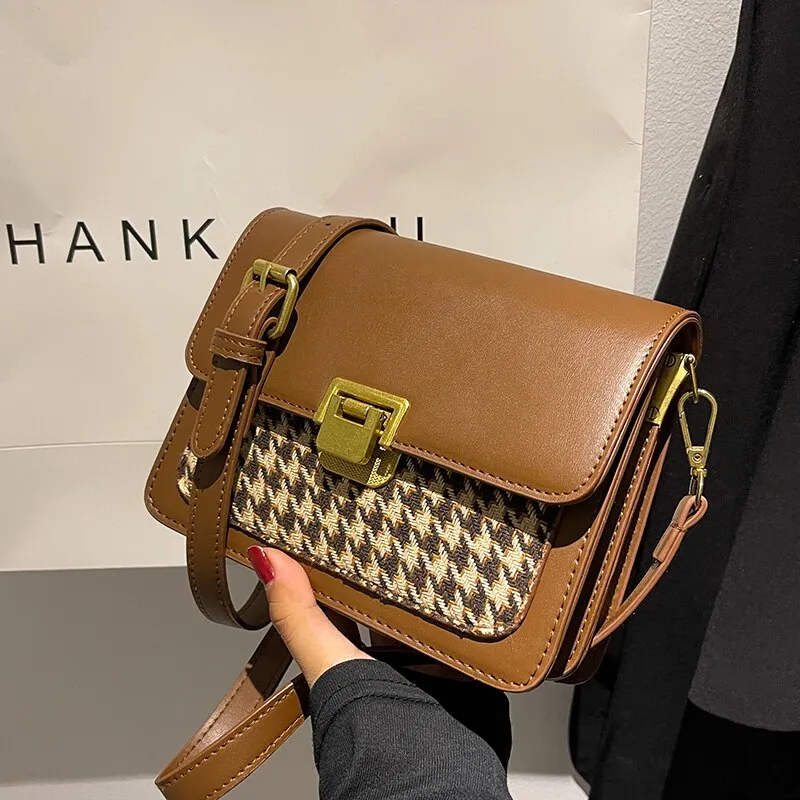 Christmas Gift Niche Design Popular Bag 2024 New Female Bag Ins Messenger Bag Autumn Square Bag Underarm Bag Shoulder Bag Width: 19cm