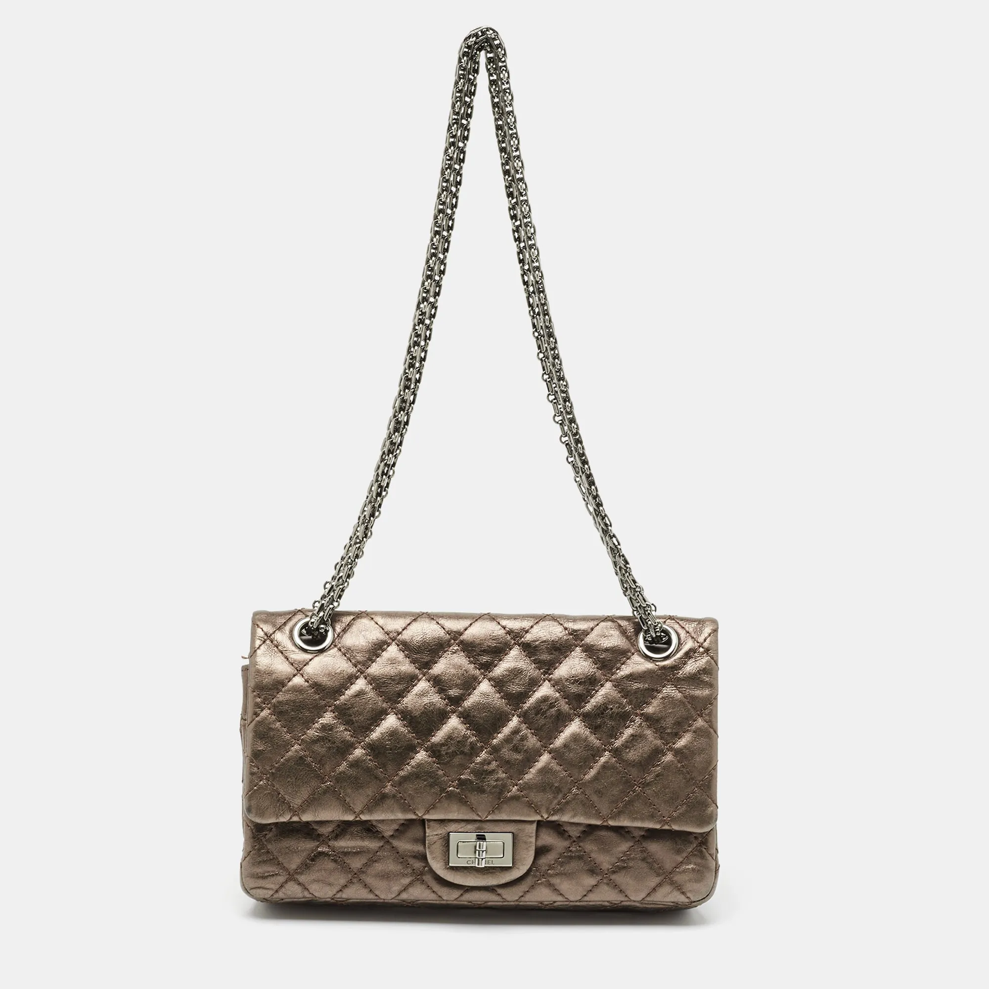 Metallic Quilted Aged Leather Reissue 2.55 Classic 225 Flap Bag