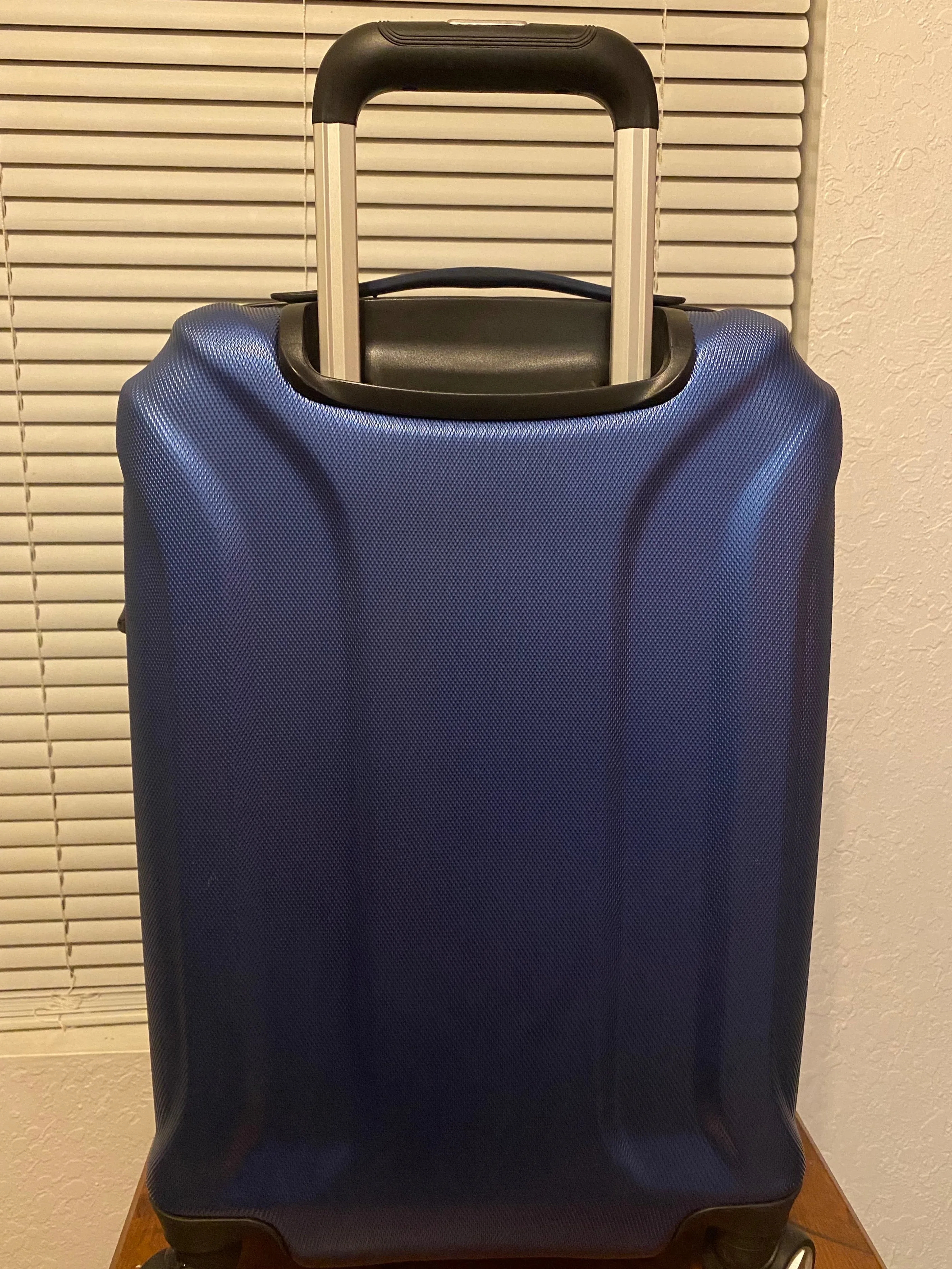 New other Skyway Nimbus 3.0 Hardside Spinner Luggage